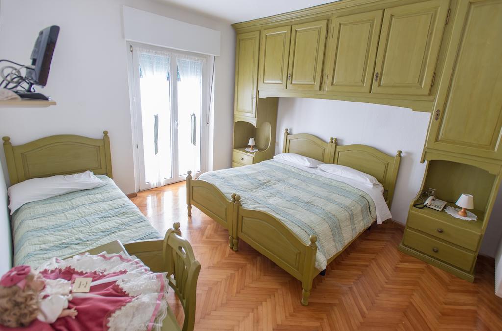 Albergo Italia Molveno Phòng bức ảnh